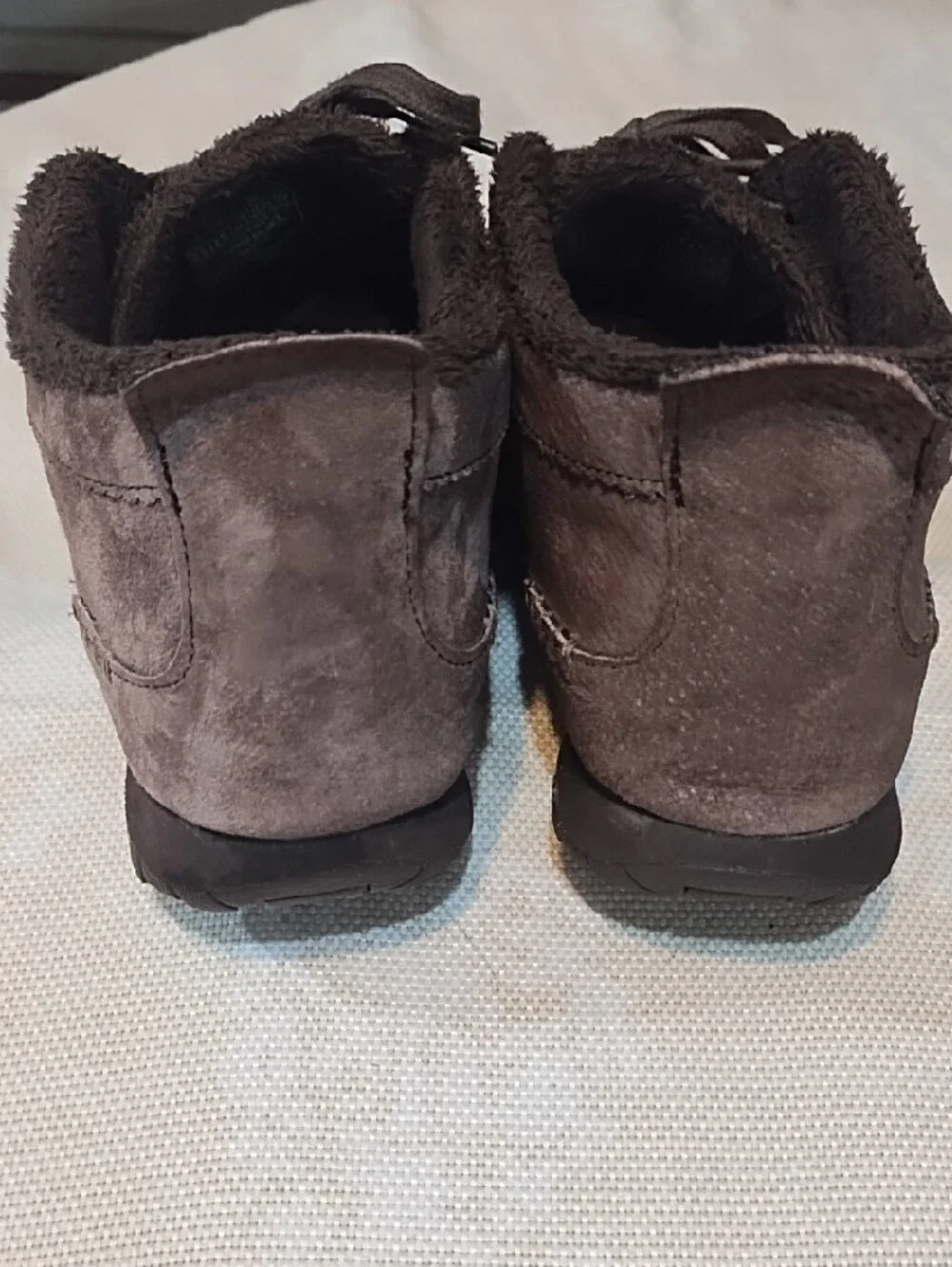 Skechers Women's Dark Brown Suede Lace-Up Ankle Booties 8.5 Memory Foam VGC.